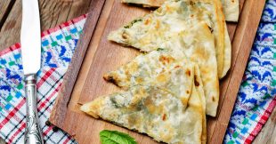 Spinach and Feta Cheese Pizza-dilla